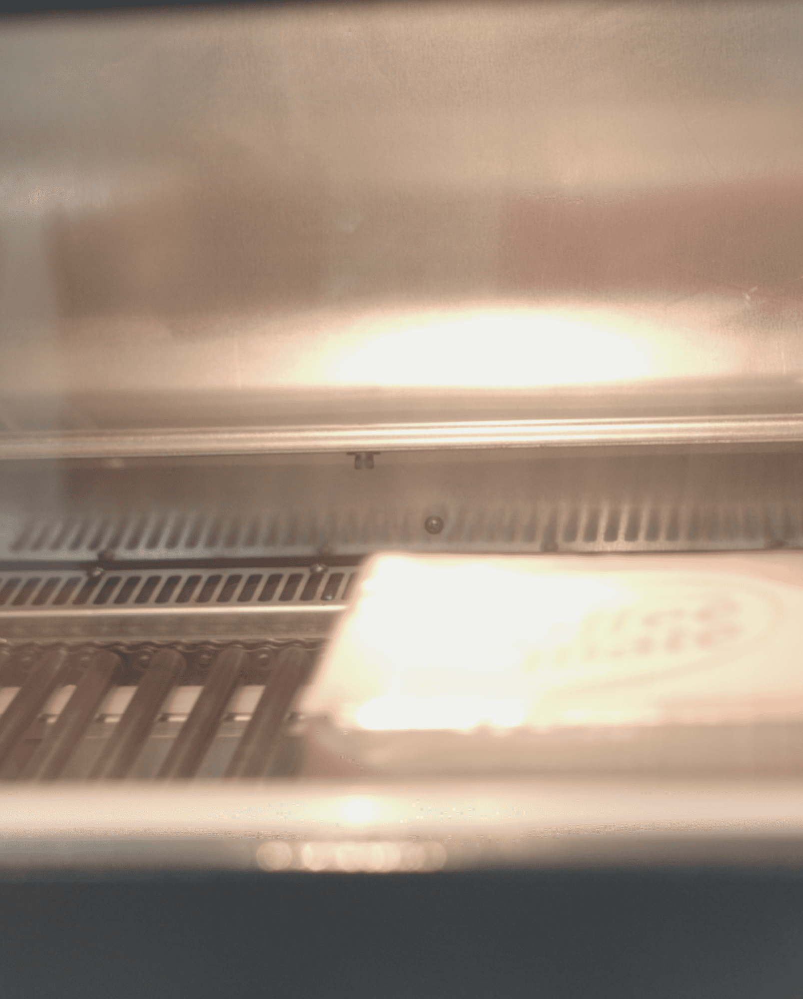 5. Tunel de Encogimiento YT5030 - Equipo en acción.png